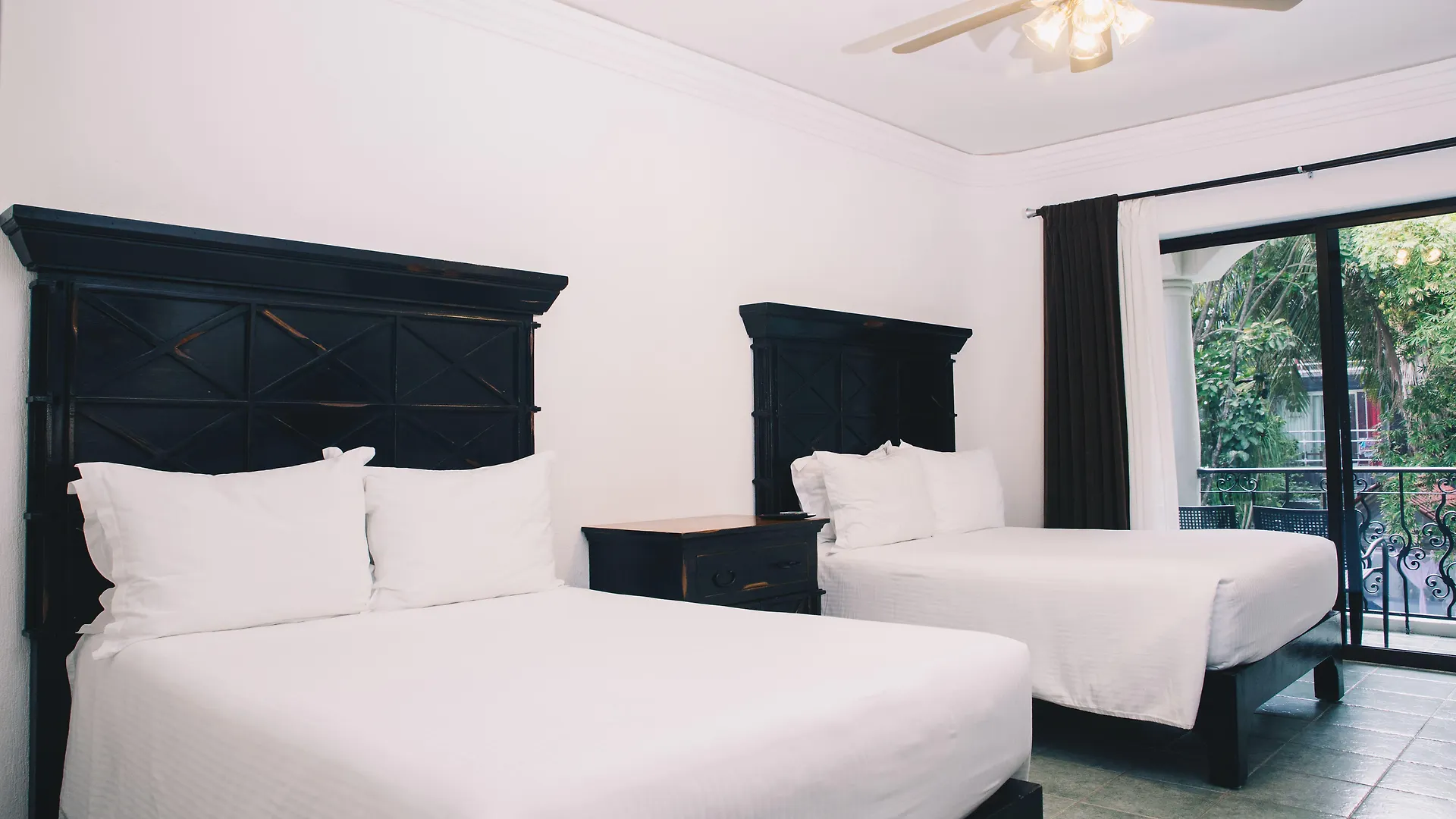Hacienda Paradise Hotel Playa del Carmen