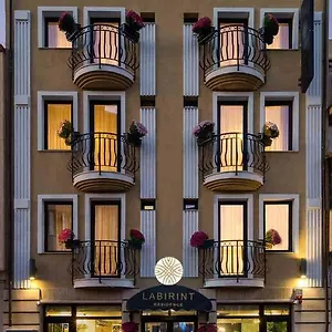 Labirint Boutique 3* Boekarest